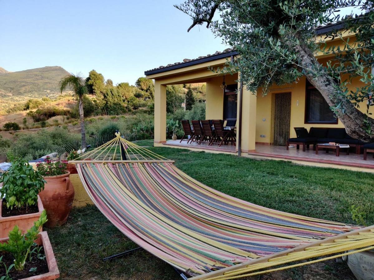 Casa Pizzido Near Cefalu Collesano Bagian luar foto
